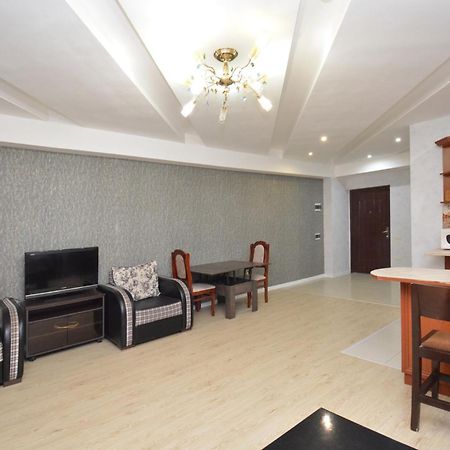 Apartment In Abovyan Street, Erivan Exterior foto