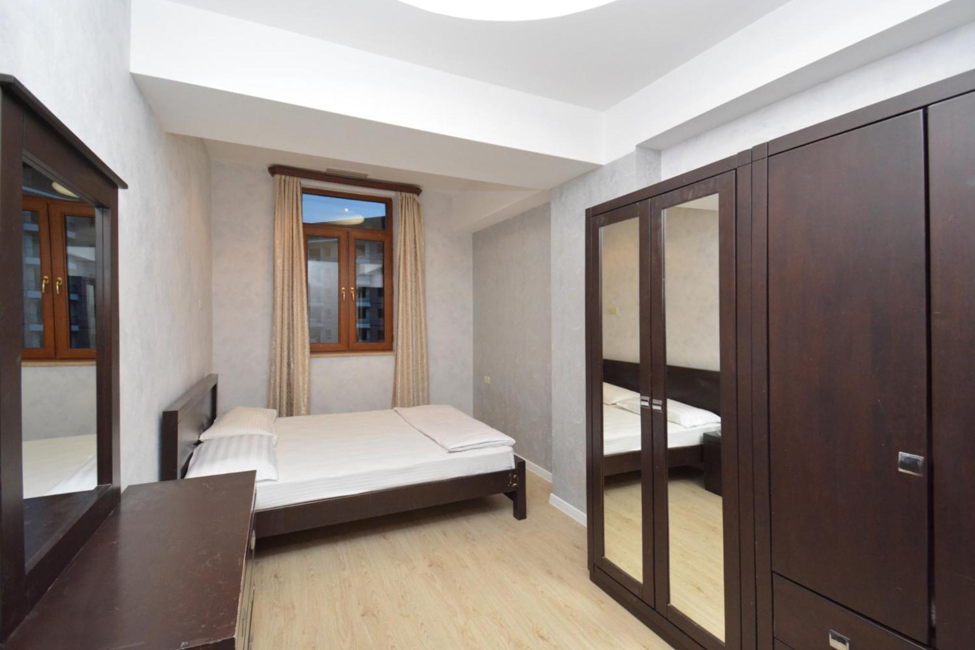 Apartment In Abovyan Street, Erivan Exterior foto