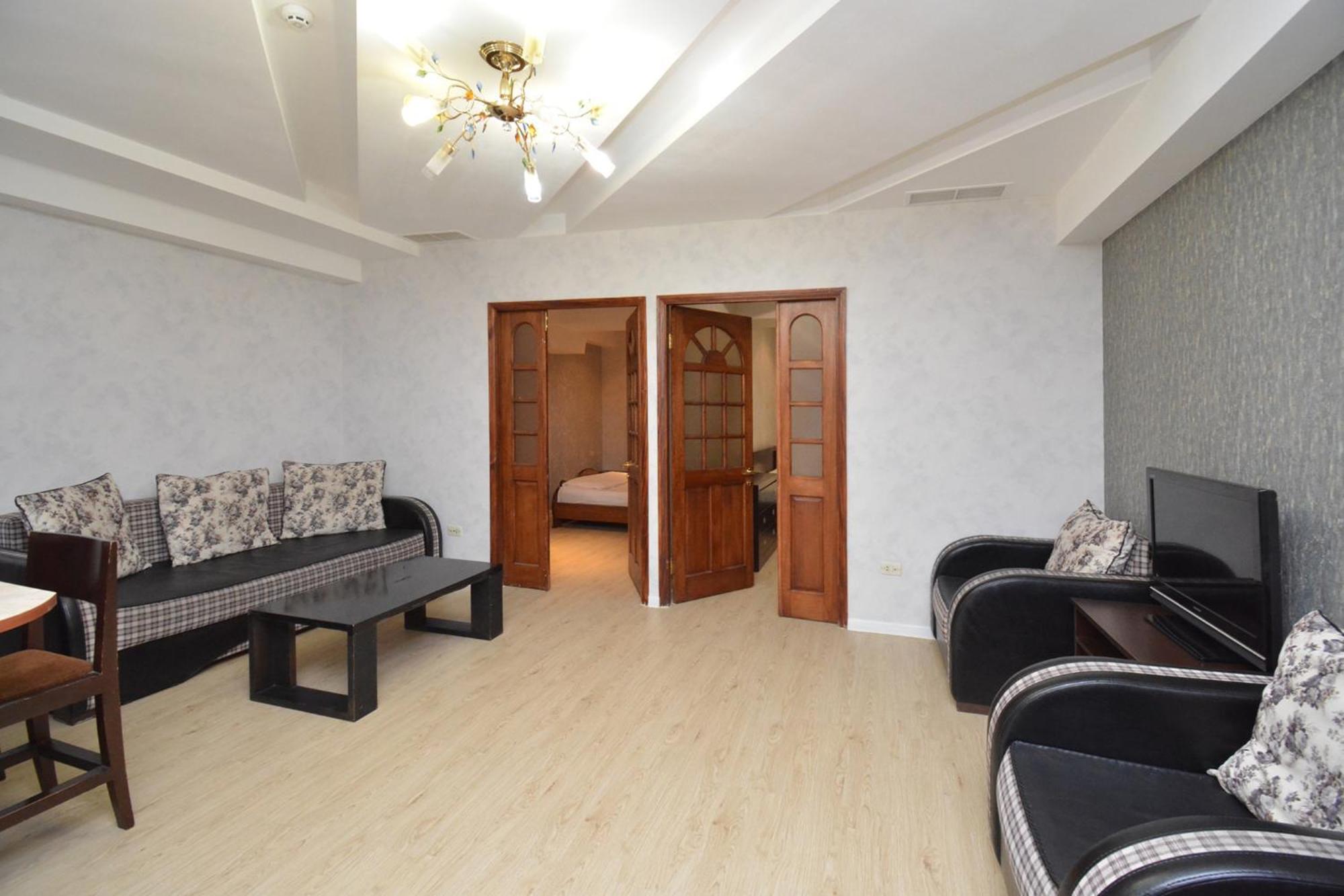 Apartment In Abovyan Street, Erivan Exterior foto